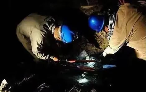 ���S�޽�(j��ng)�(y��n)���͉��}�_���y(c��)ԇ10KV��|й¶�Ը�����ϵĵ��Ͱ���